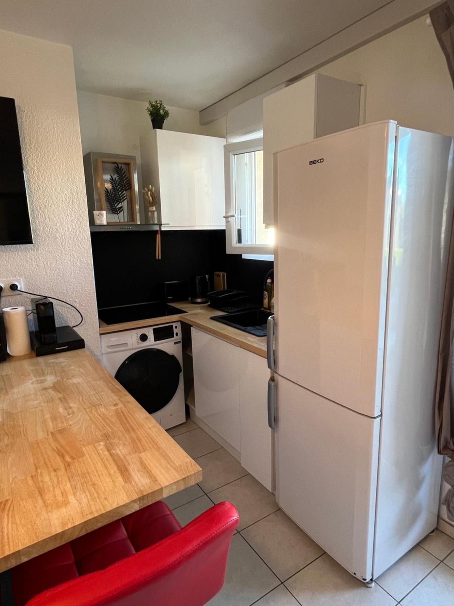 Joli T2/ Tram/ Clim/ Parking/ Wifi/ Piscine Apartman Montpellier Kültér fotó
