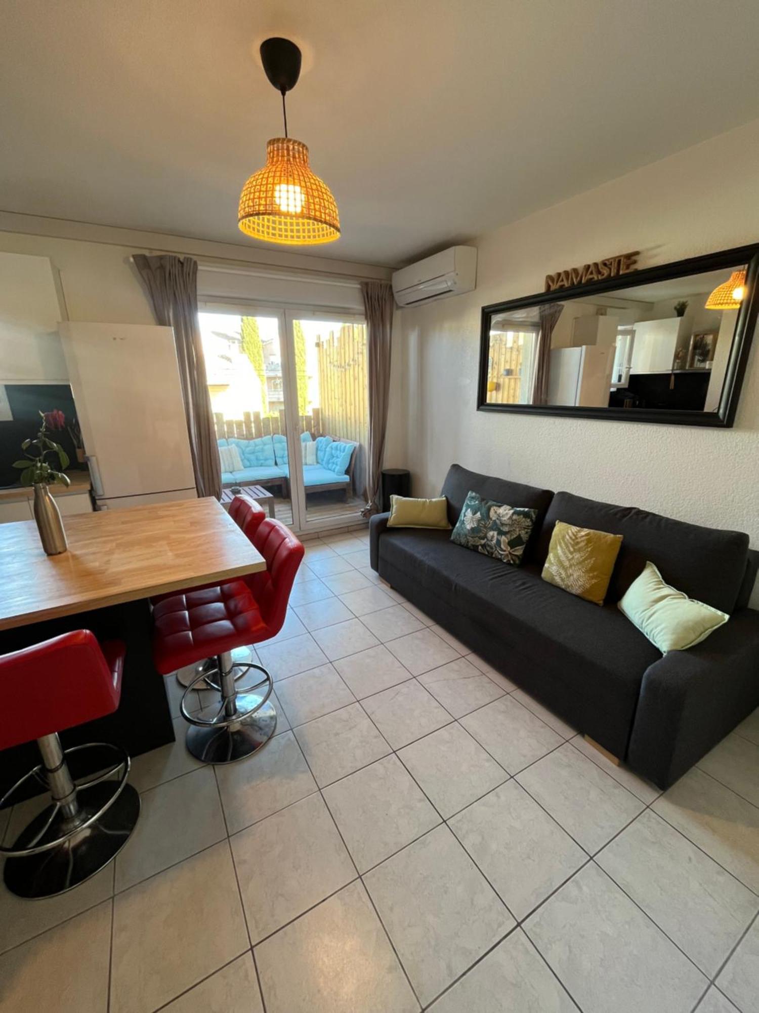 Joli T2/ Tram/ Clim/ Parking/ Wifi/ Piscine Apartman Montpellier Kültér fotó