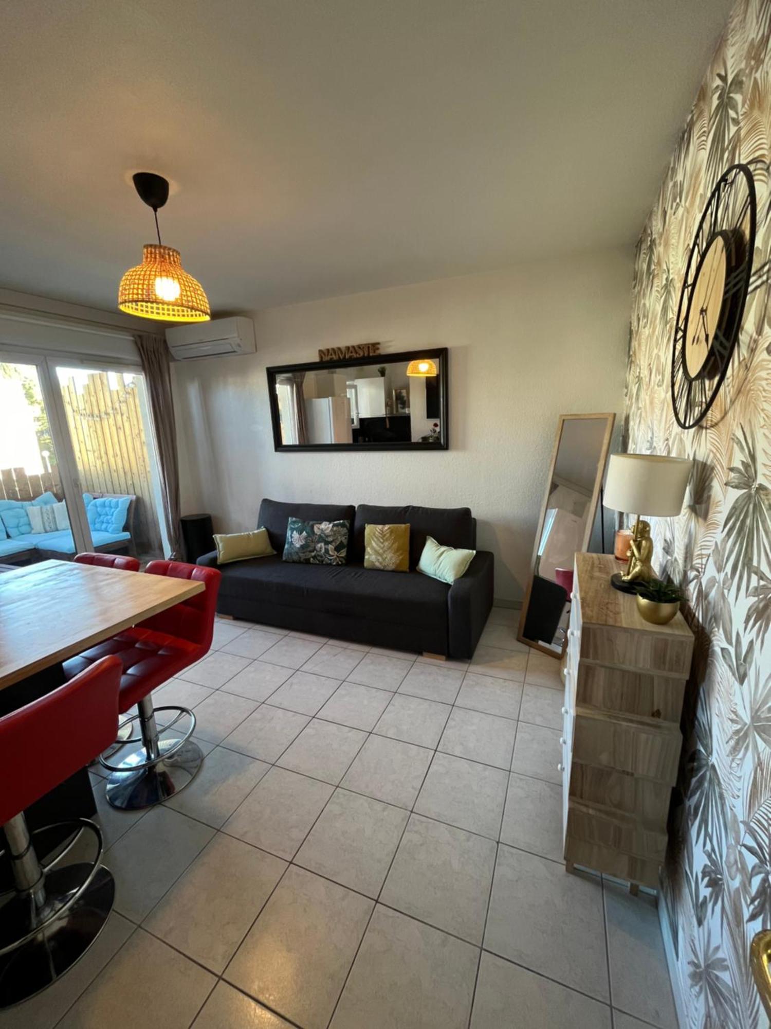 Joli T2/ Tram/ Clim/ Parking/ Wifi/ Piscine Apartman Montpellier Kültér fotó