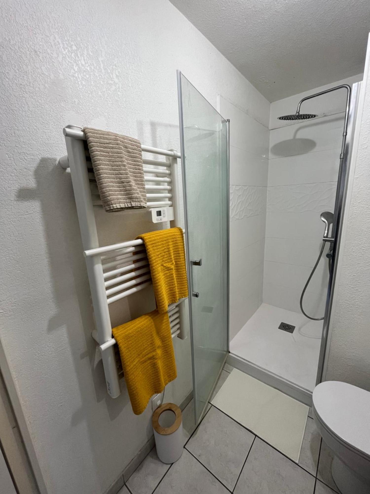 Joli T2/ Tram/ Clim/ Parking/ Wifi/ Piscine Apartman Montpellier Kültér fotó